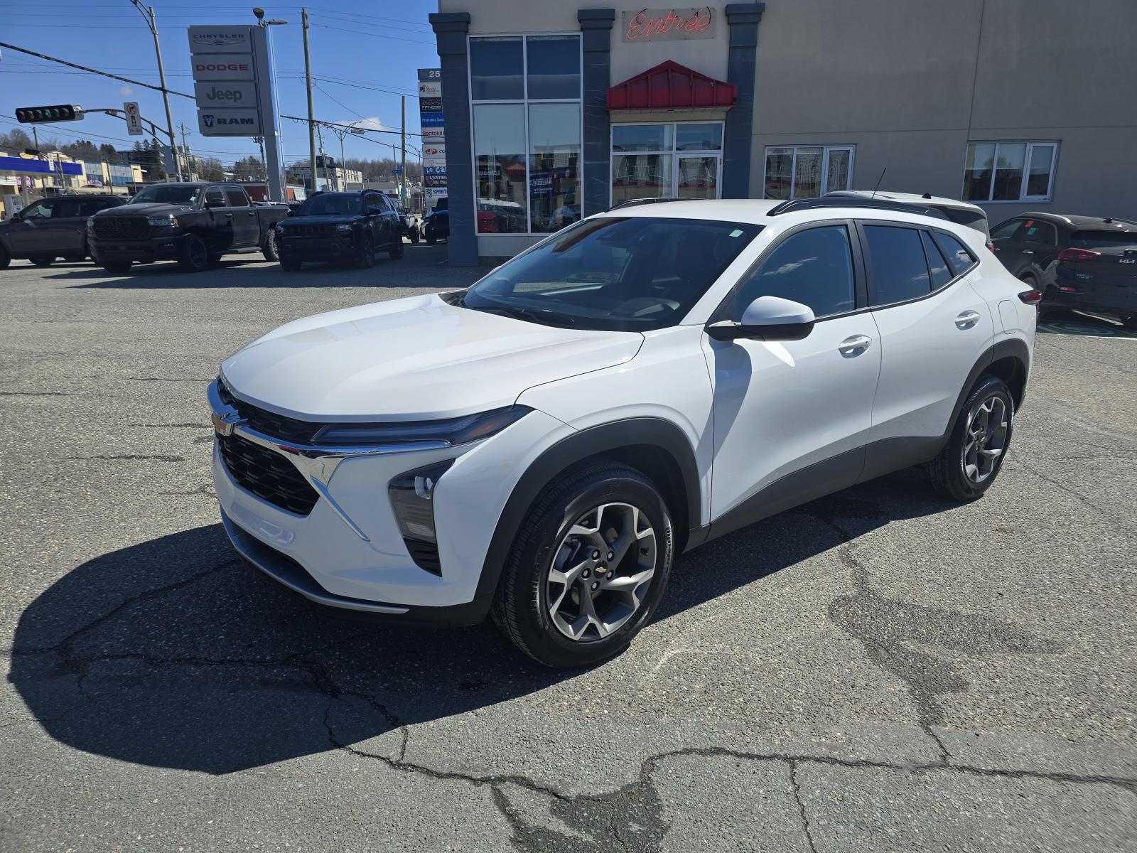 2025 Chevrolet Trax LT FWD