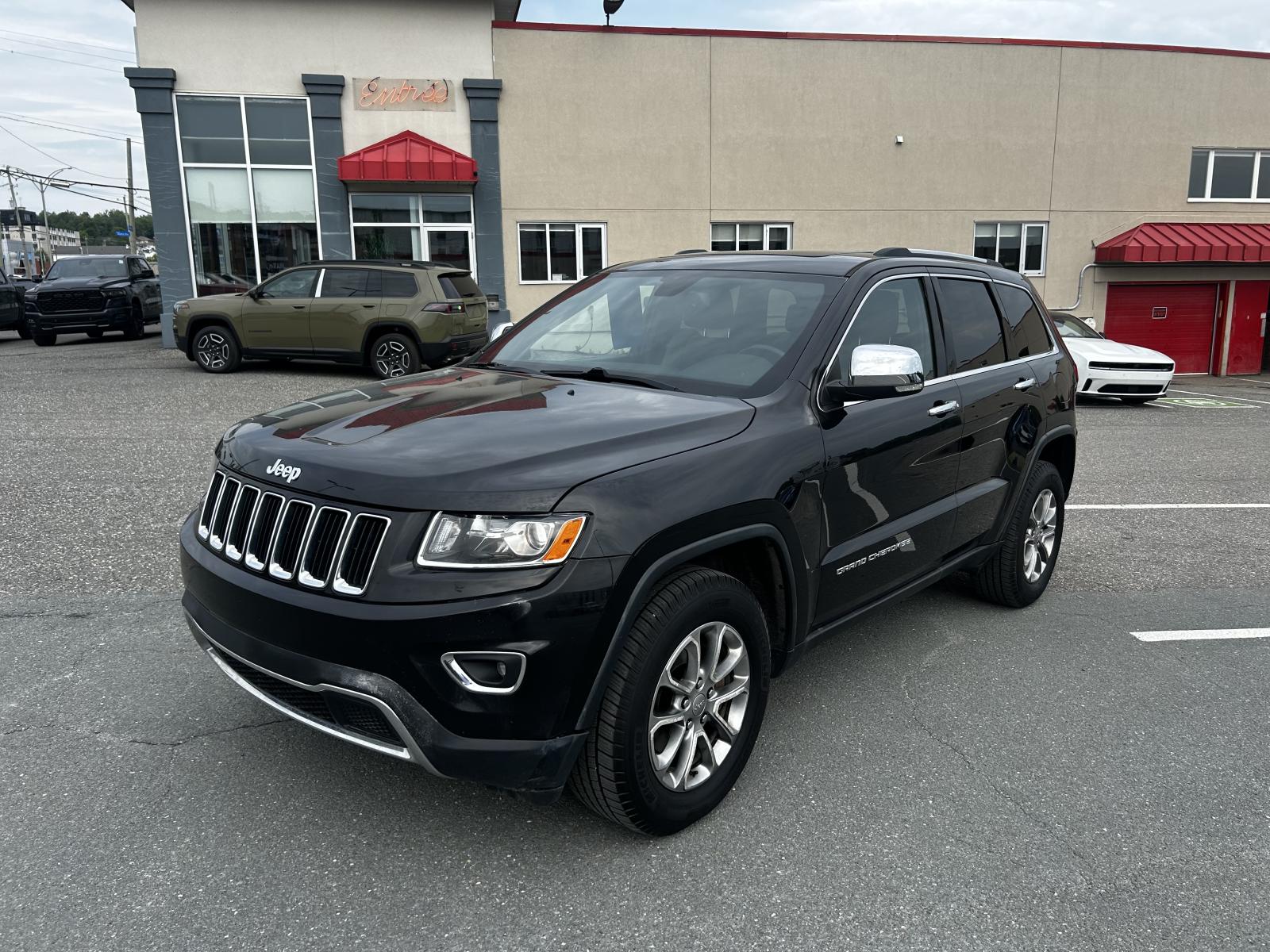 Black 2016 Jeep Grand Cherokee Limited 4WD SUV / Crossover Four-Wheel Drive Automatic