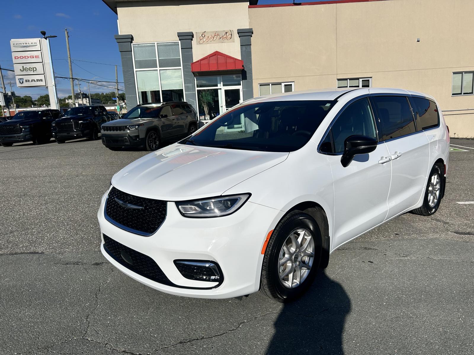 Chrysler Pacifica 2025
