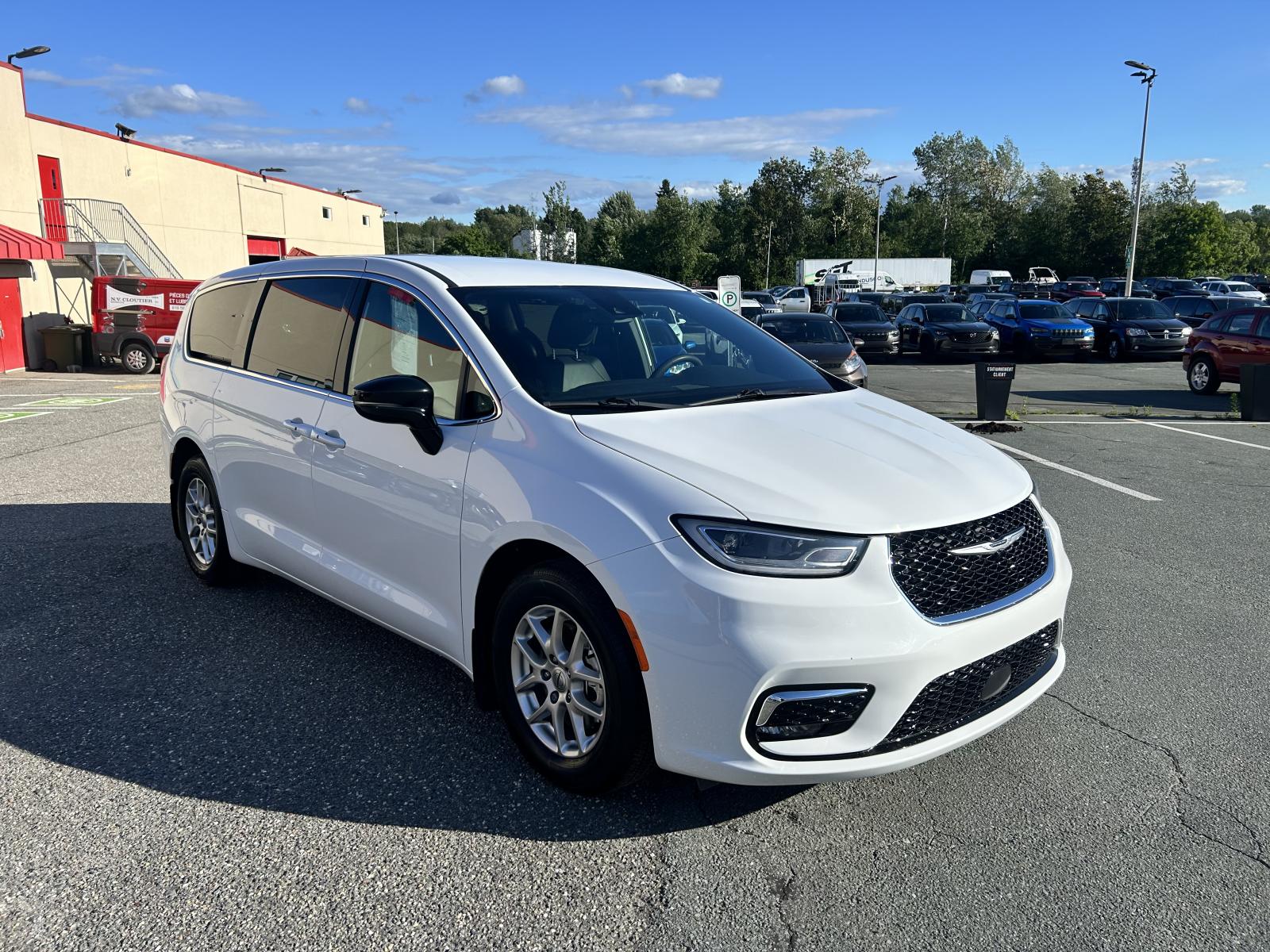 Chrysler Pacifica 2025