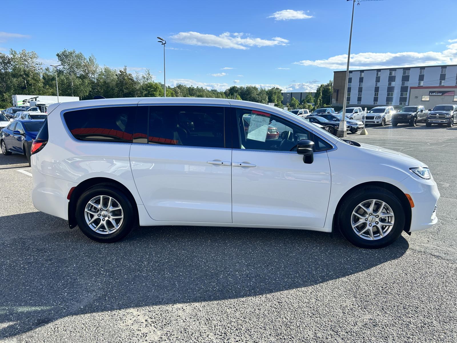Chrysler Pacifica 2025