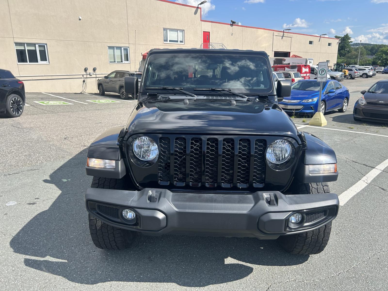 2023 Jeep Gladiator