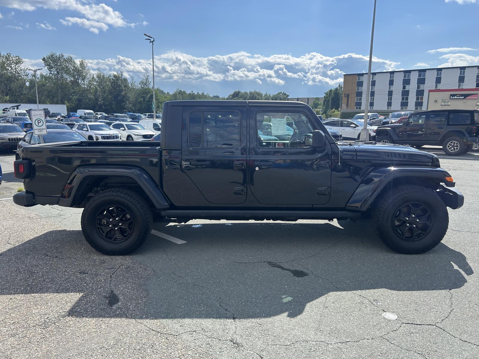 2023 Jeep Gladiator