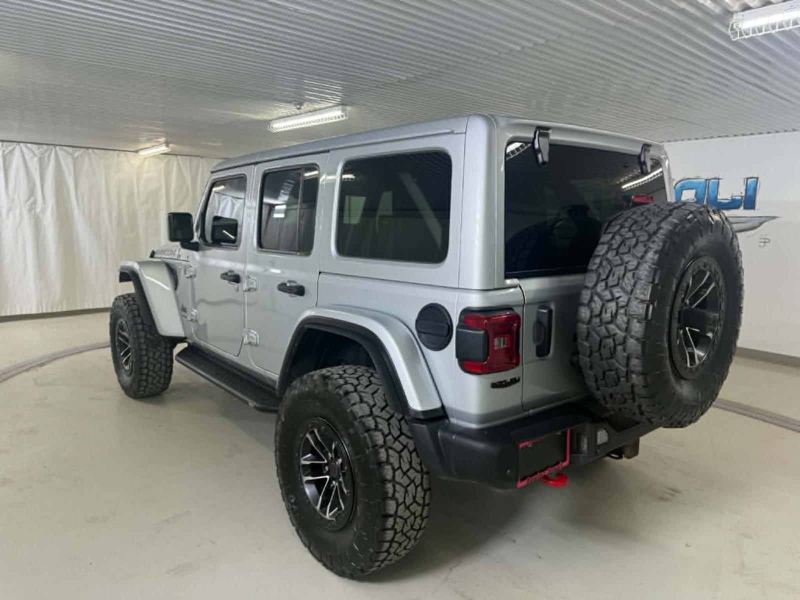 Jeep Wrangler Rubicon 2024 — photo 3