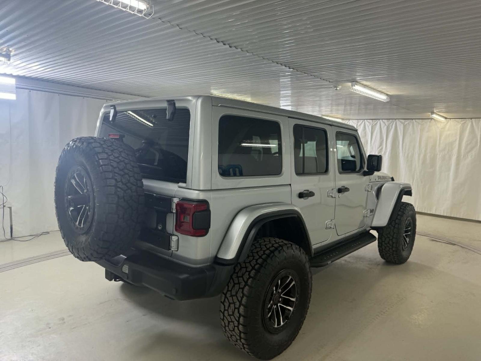 Jeep Wrangler Rubicon 2024 — photo 5
