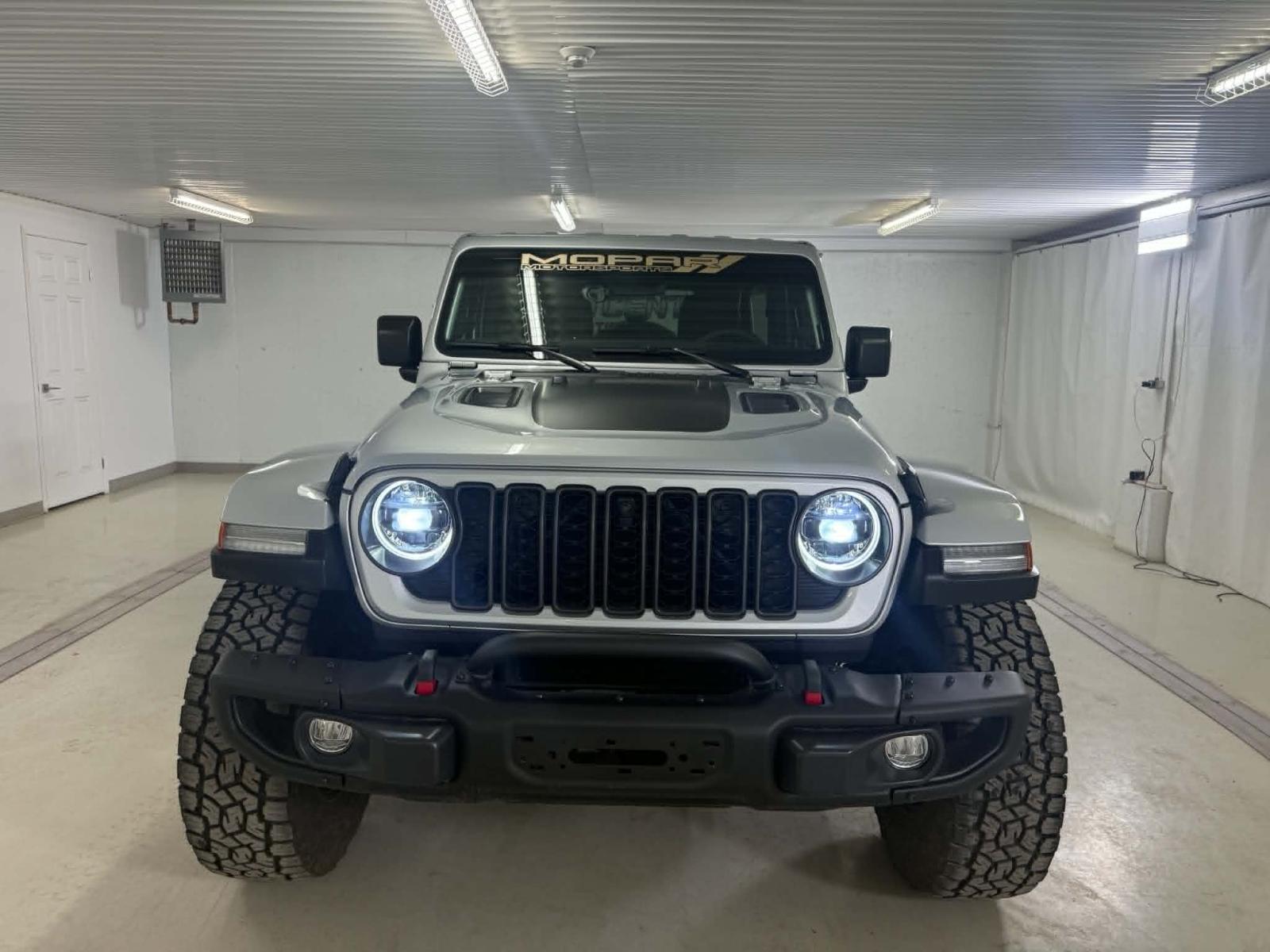 Jeep Wrangler Rubicon 2024 — photo 8