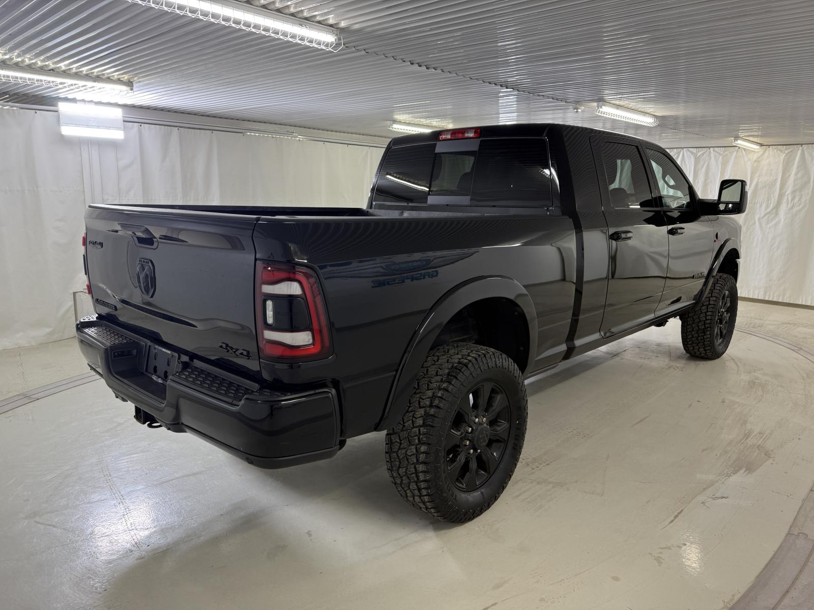 RAM 2500 Laramie 2023 — photo 5