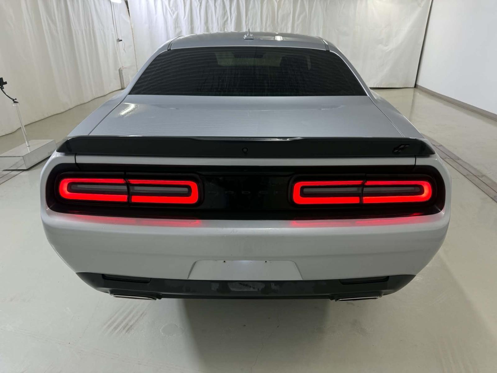 Dodge Challenger SXT 2023 — photo 4