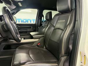 Miniature 10 RAM 3500 Laramie 2024