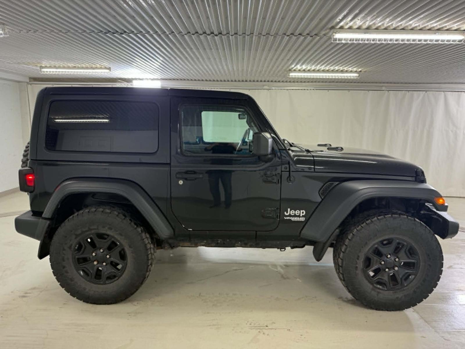 Jeep Wrangler Sport 2018 — photo 6
