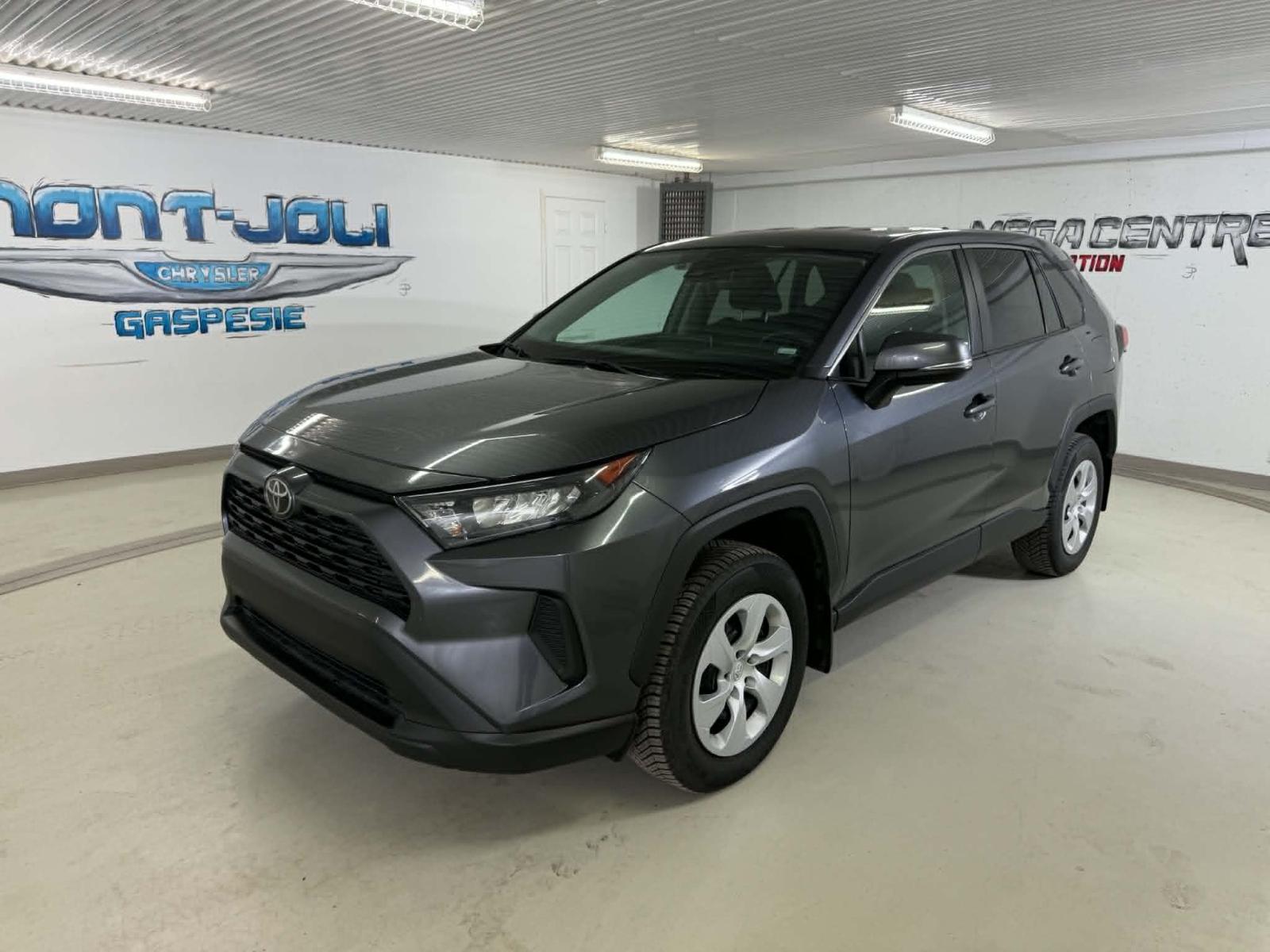 Toyota Rav4 LE 2025