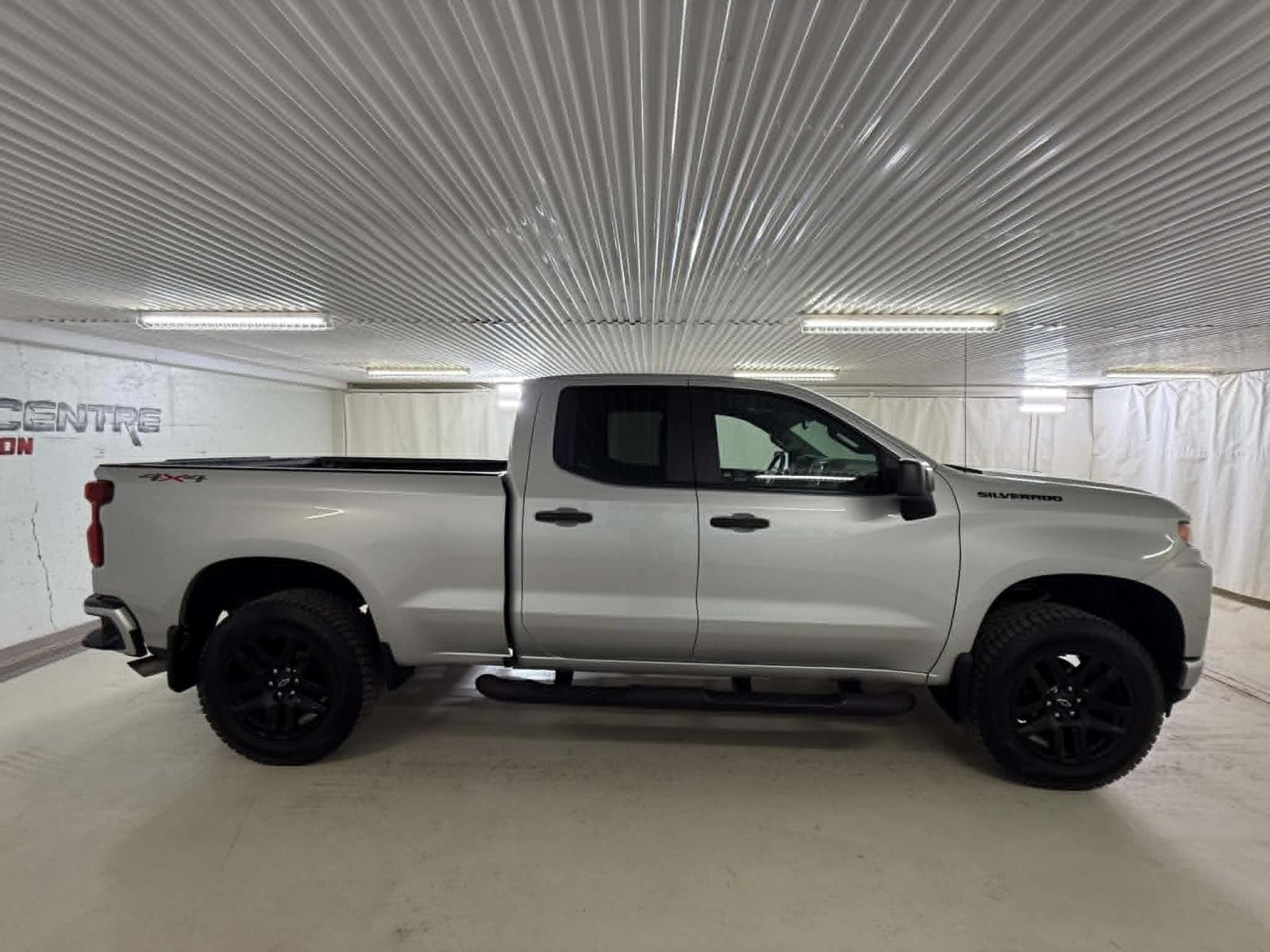 Chevrolet Silverado Custom 2020 — photo 7