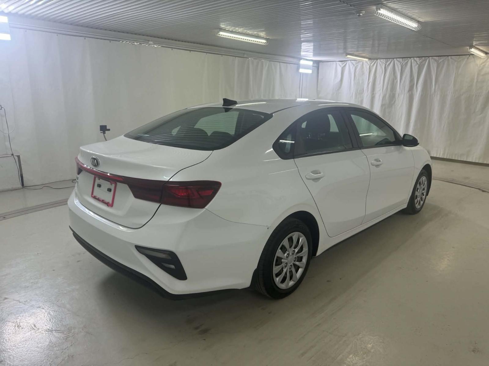 Kia Forte LX 2019 — photo 5