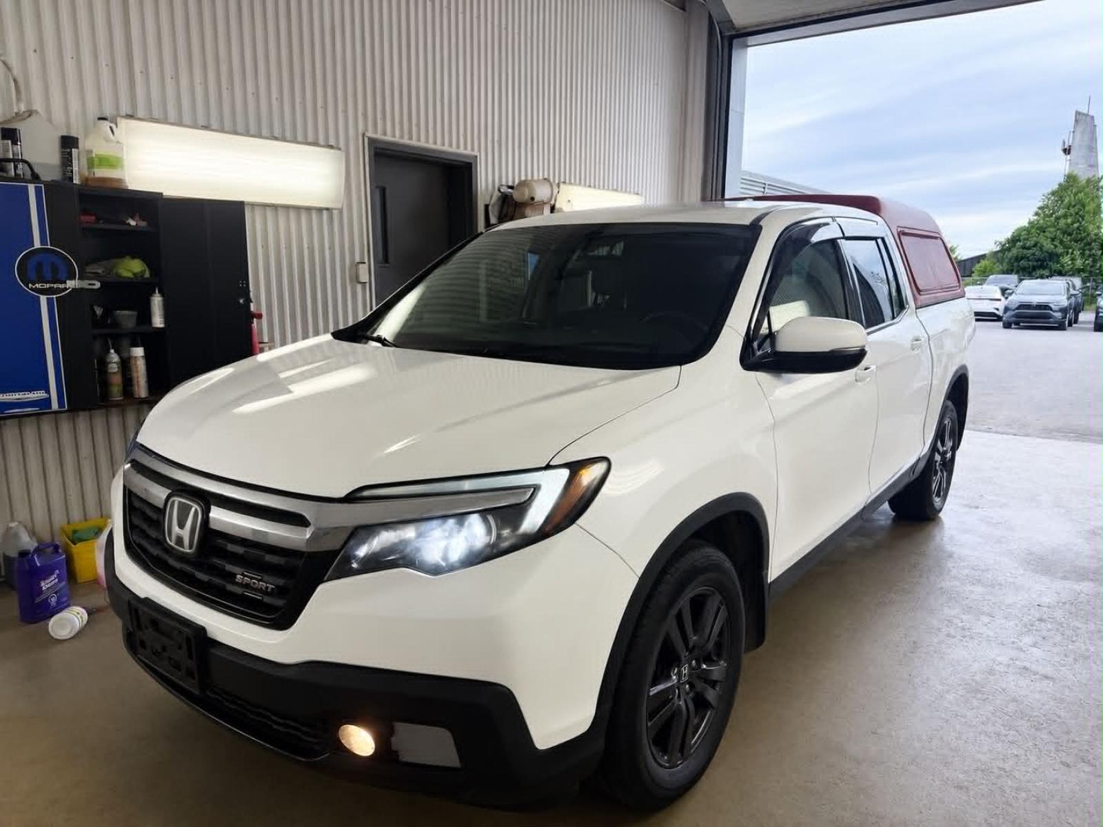 White 2017 Honda Ridgeline Pickup Truck All-Wheel Drive Automatic
