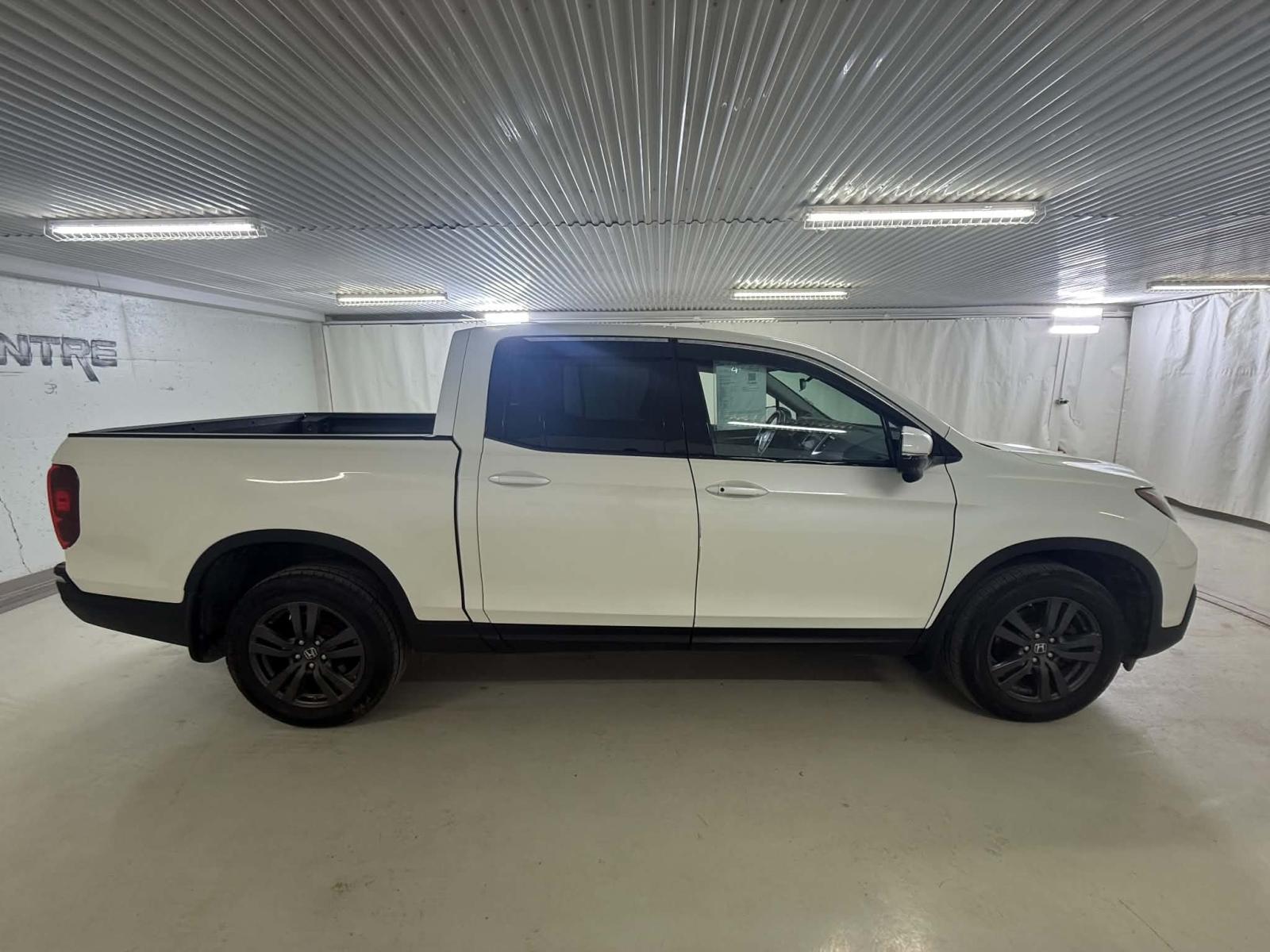 Honda Ridgeline Sport 2017 — photo 7