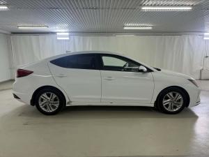 Miniature 6 Hyundai Elantra Essential 2019