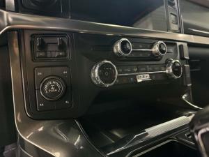 Miniature 14 Ford F150 Lariat 2023