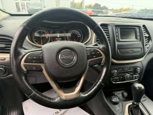 Miniature 7 Jeep Cherokee Sport 2016