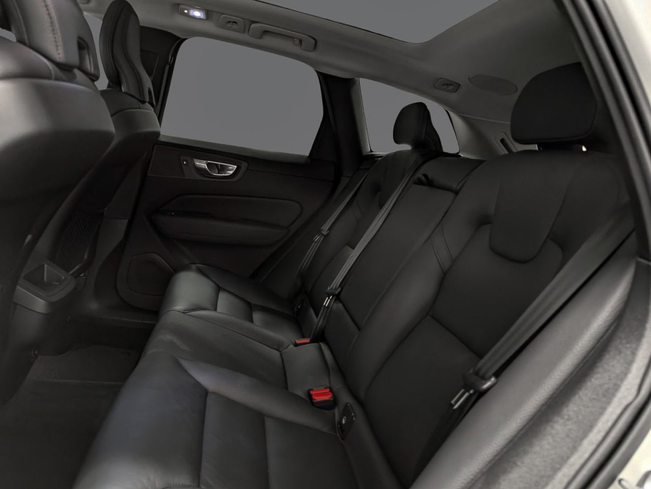 Image 11 Volvo XC60 B5 - Plus 2024