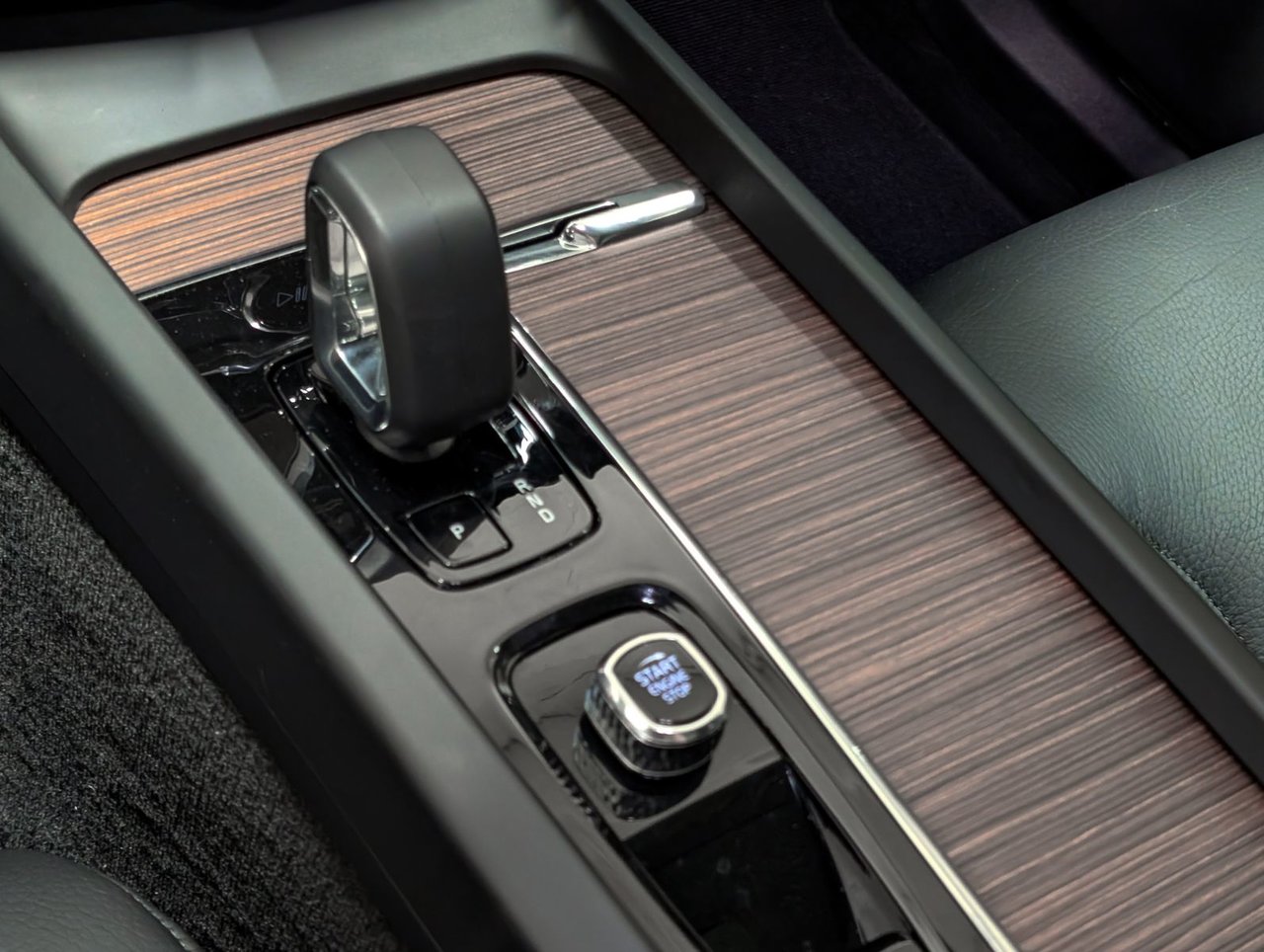 Image 18 Volvo XC60 B5 - Plus 2024