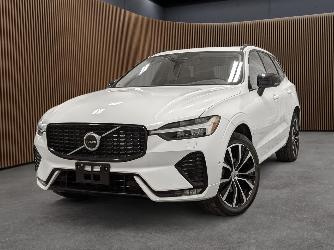 Volvo XC60 B5 - Plus 2024
