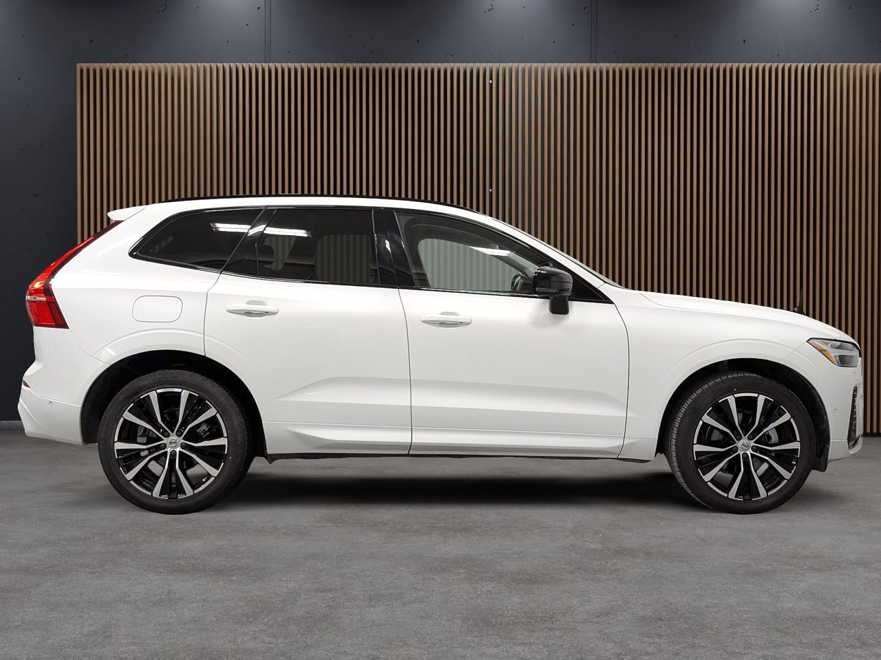 Volvo XC60 B5 - Plus 2024 — photo 7