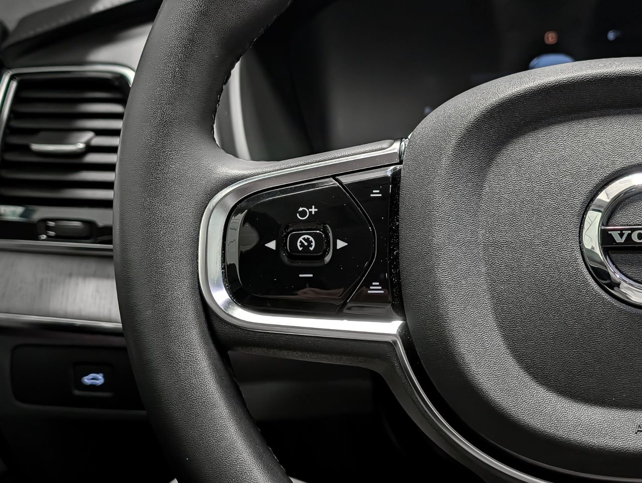 Image 20 Volvo XC90 B6 - Ultimate 2024