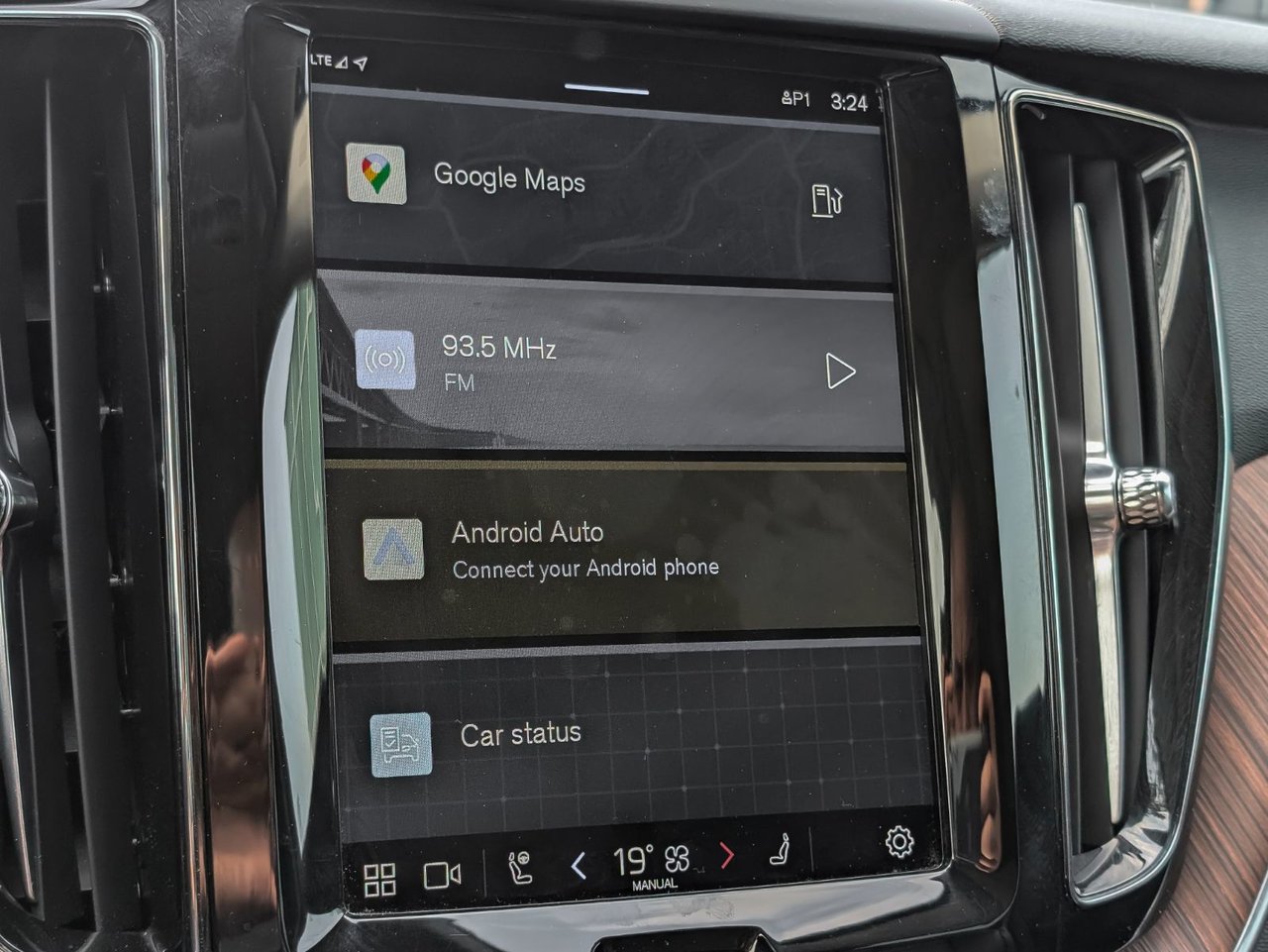 Image 16 Volvo XC60 Plus B6 2023