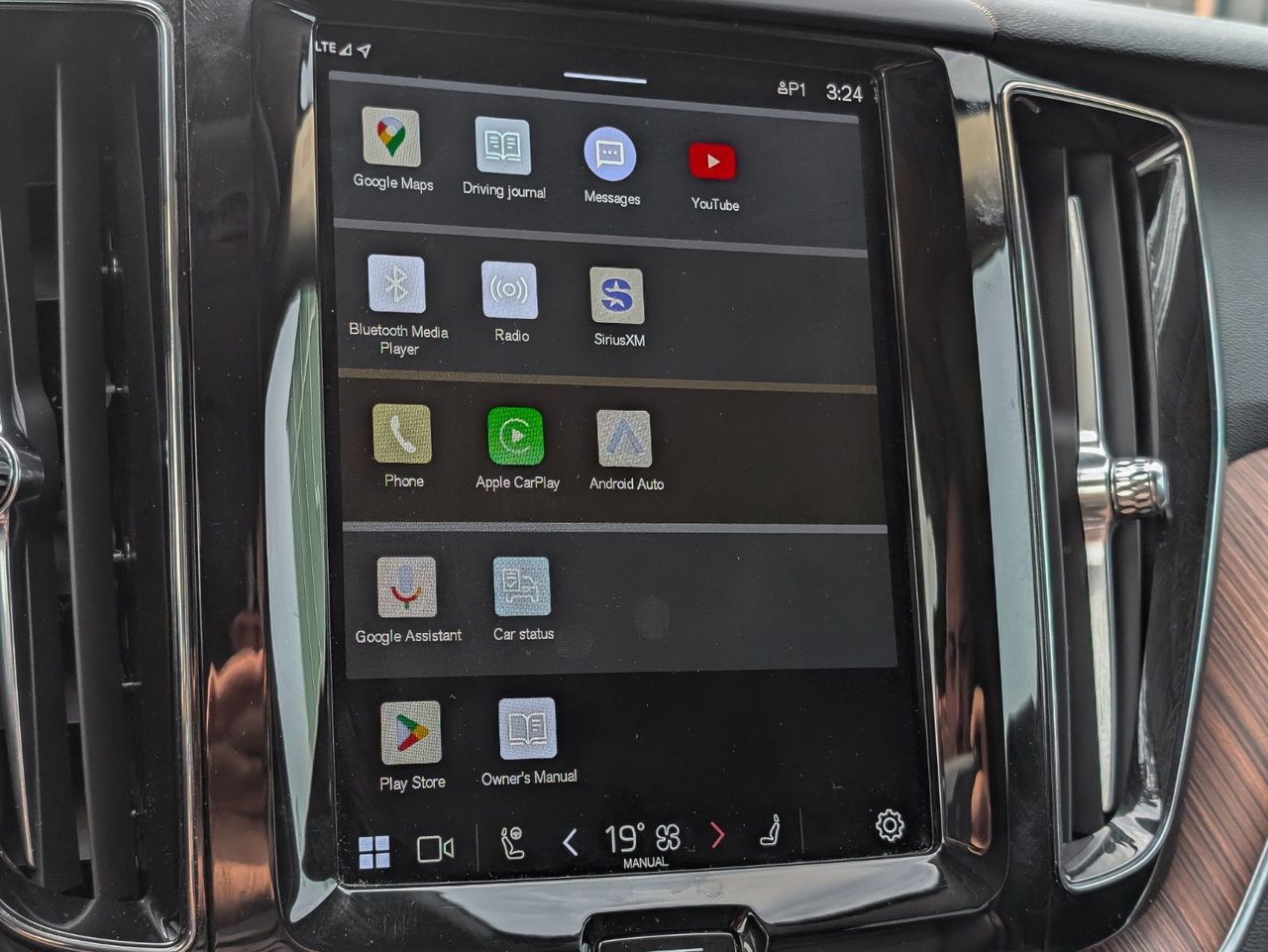 Image 17 Volvo XC60 Plus B6 2023