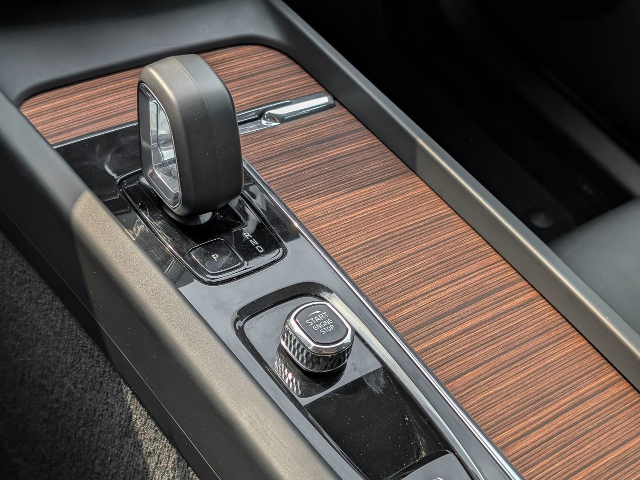 Image 19 Volvo XC60 Plus B6 2023