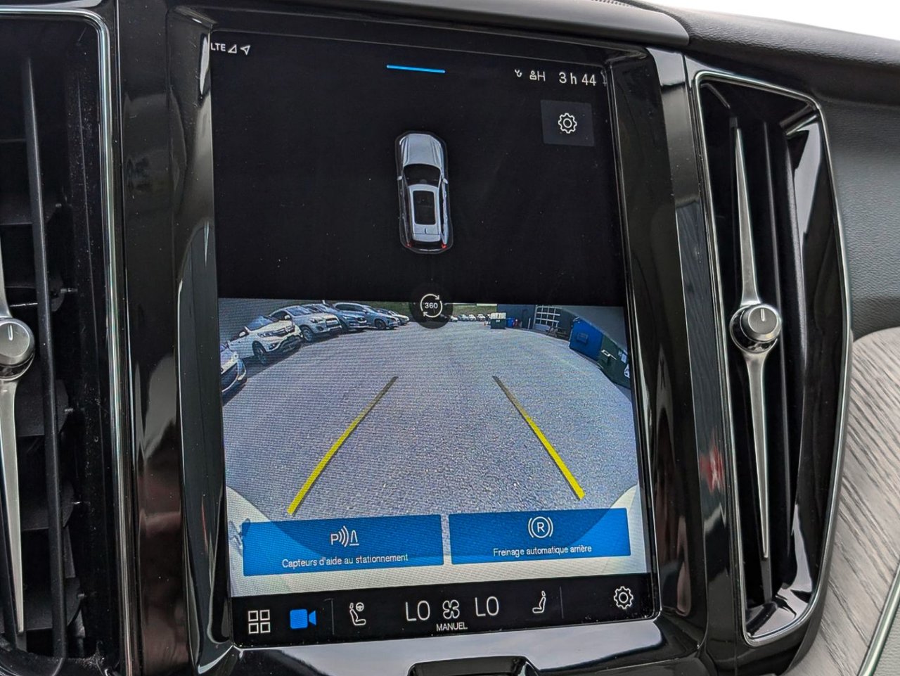 Image 17 Volvo XC60 Plus B6 2023