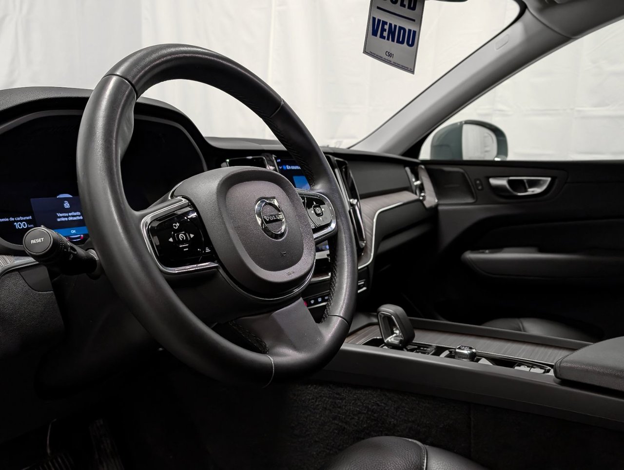 Image 8 Volvo XC60 Plus B6 2023