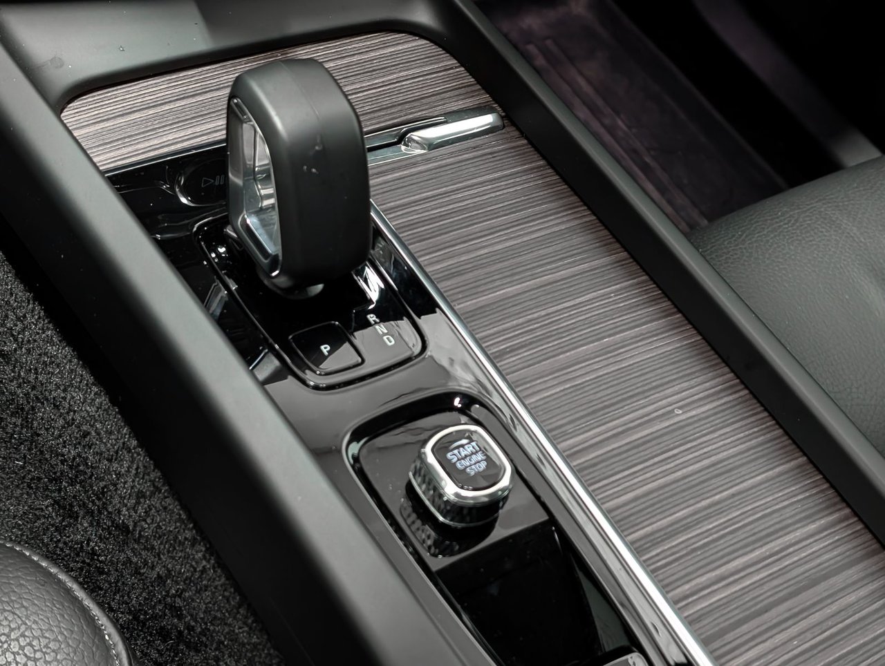 Image 18 Volvo XC60 Plus B6 2023