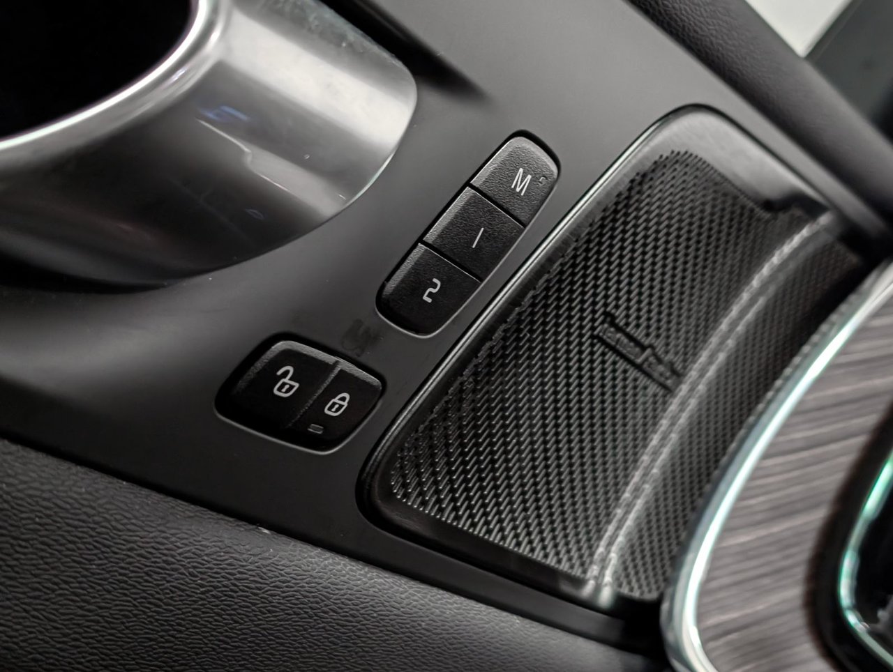 Image 22 Volvo XC60 Plus B6 2023