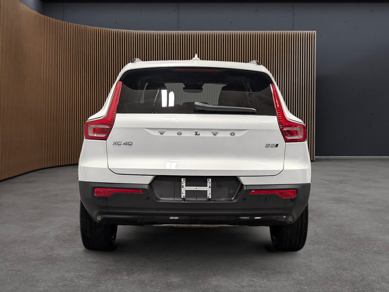 Image 5 Volvo XC40 B5 - Plus 2025