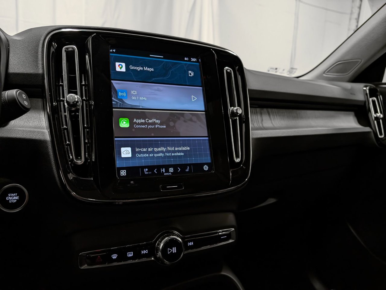 Image 15 Volvo XC40 B5 - Plus 2025