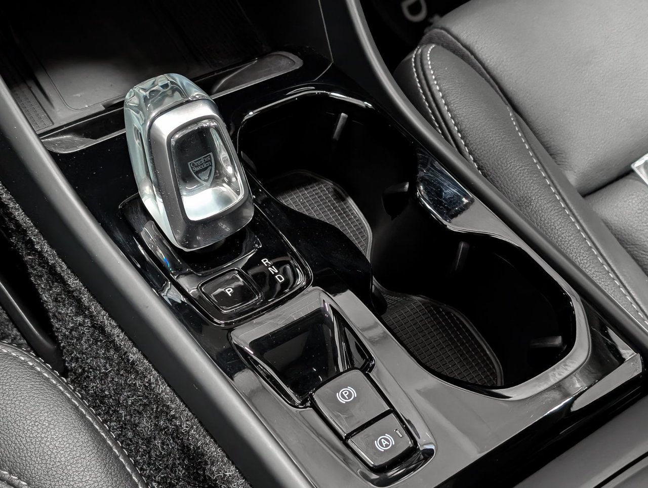 Image 18 Volvo XC40 B5 - Plus 2025