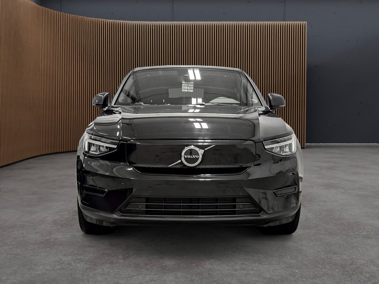 Image 2 Volvo C40 Recharge Core 2024