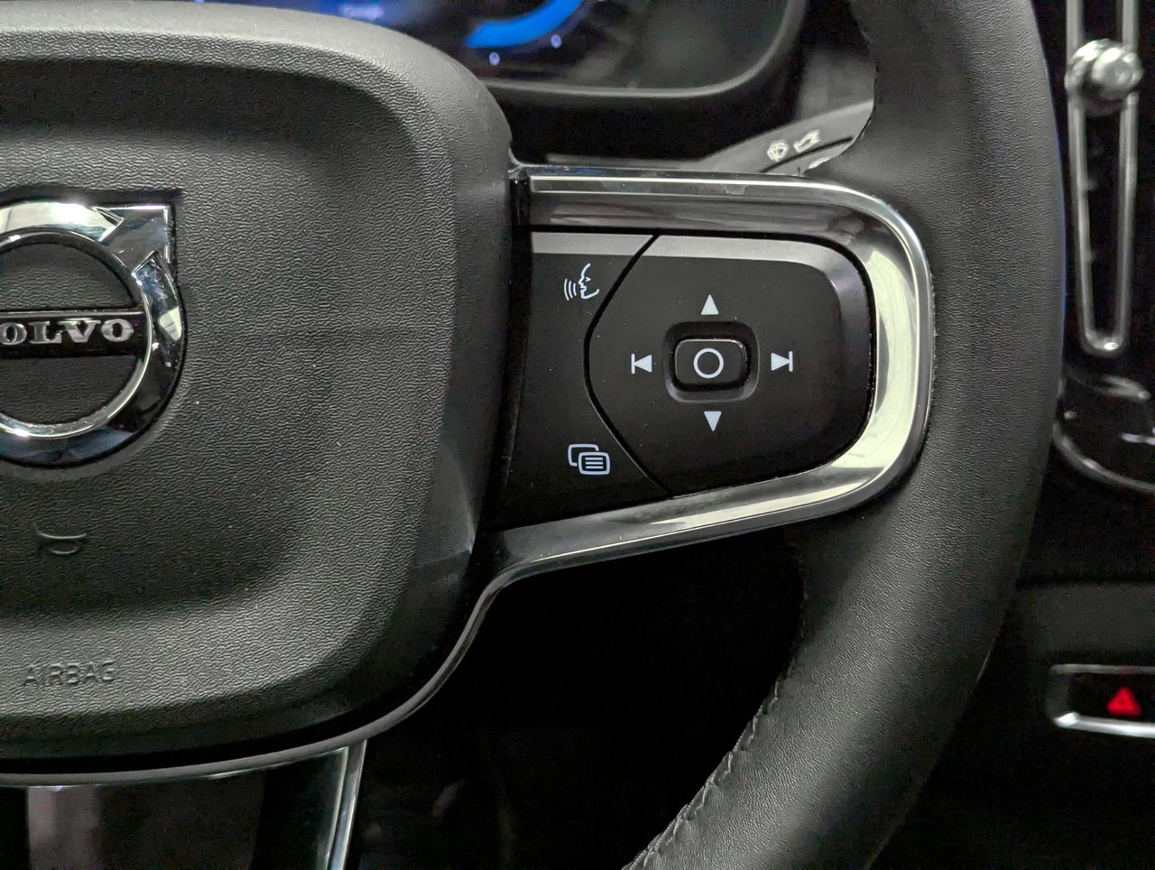 Image 17 Volvo C40 Recharge Core 2024