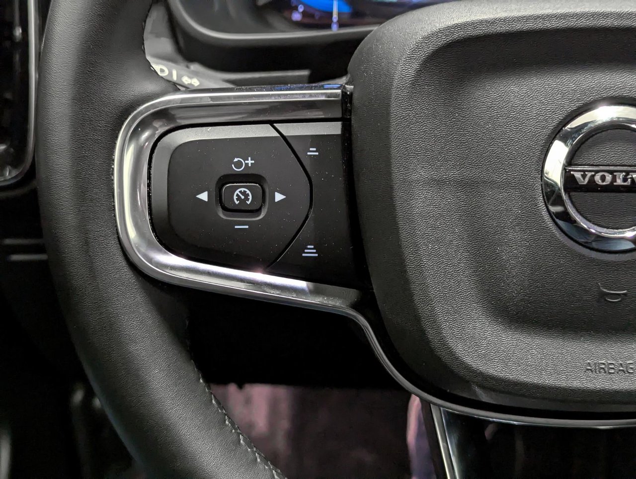 Image 18 Volvo C40 Recharge Core 2024