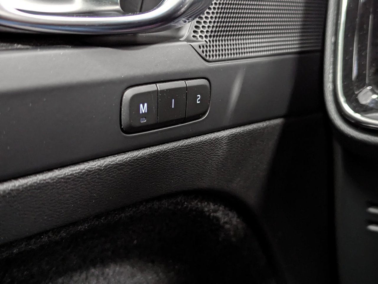 Image 21 Volvo C40 Recharge Core 2024