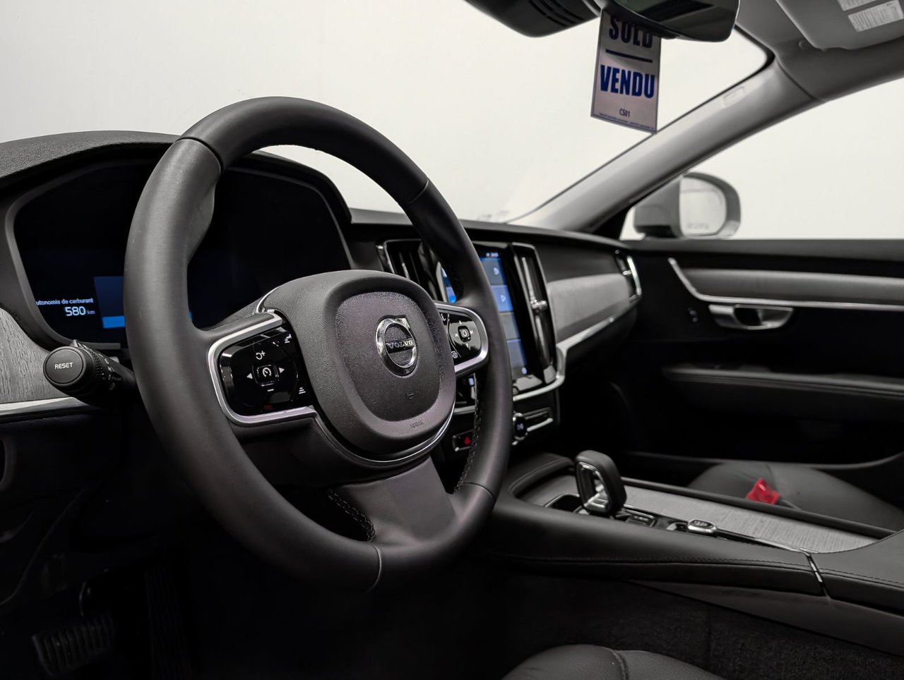 Image 8 Volvo V90 Cross Country B6 - CC Plus 2025