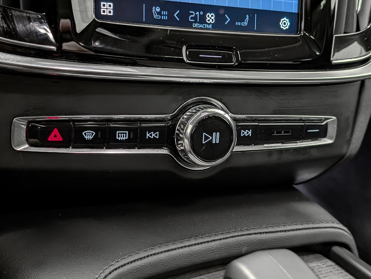 Image 17 Volvo V90 Cross Country B6 - CC Plus 2025