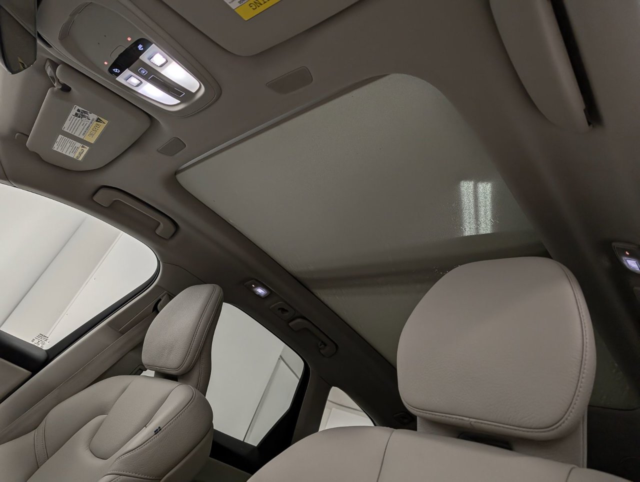 Image 11 Volvo XC60 Plus Dark B6 2023