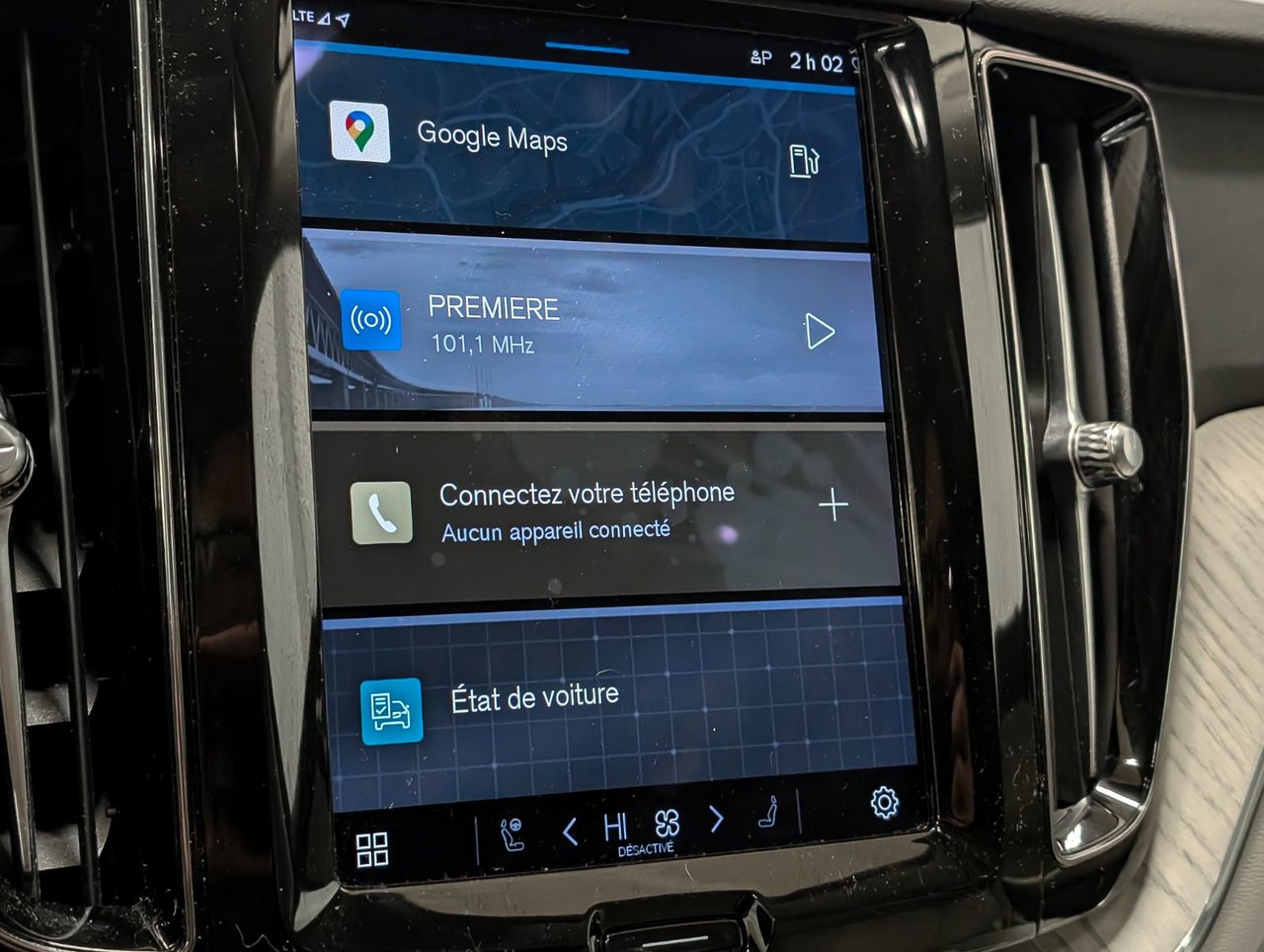 Image 16 Volvo XC60 Plus Dark B6 2023