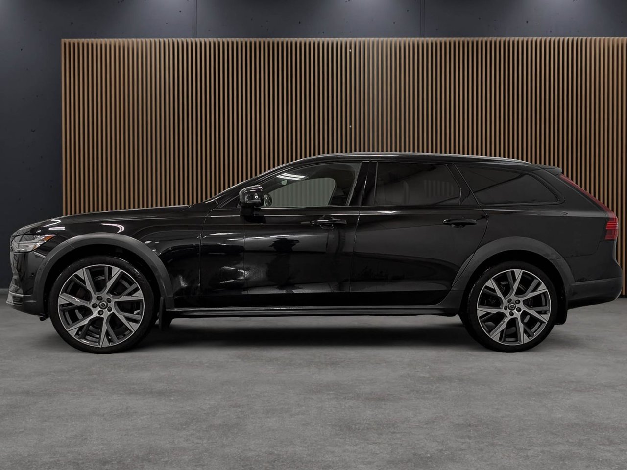 Image 2 Volvo V90 Cross Country CC B6 2022