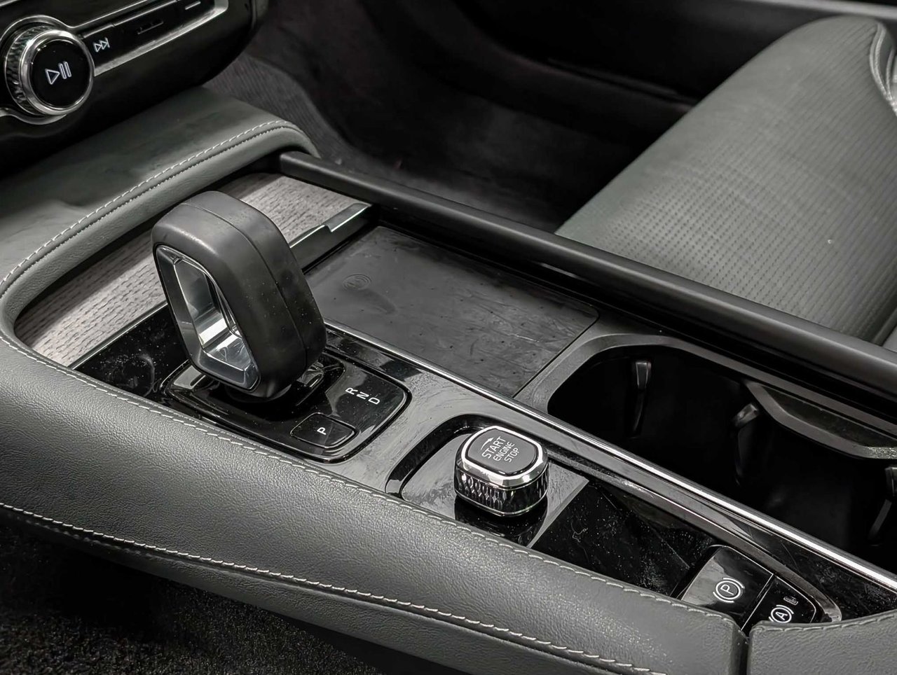 Image 18 Volvo V90 Cross Country CC B6 2022