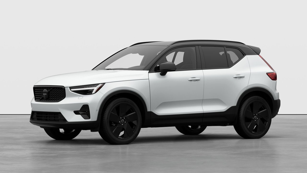 Volvo XC40 B5 - Ultra Black Ed 2026