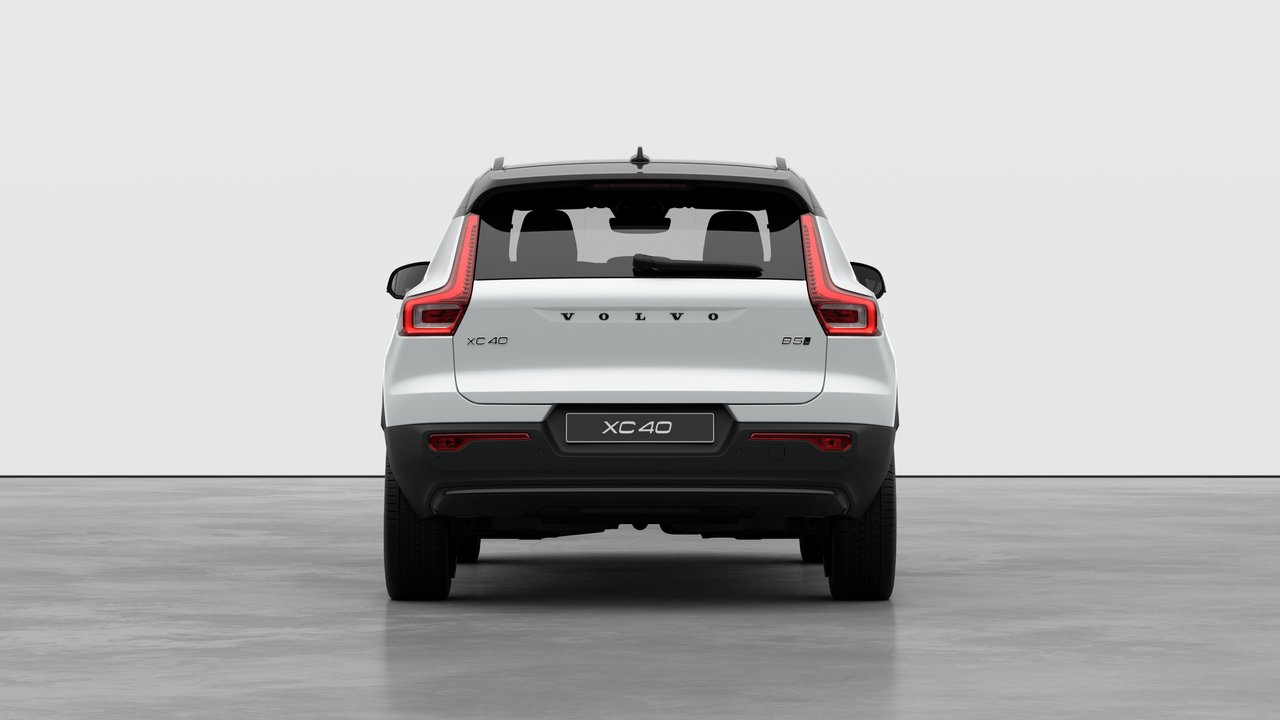 Volvo XC40 B5 - Ultra Black Ed 2026 — photo 6