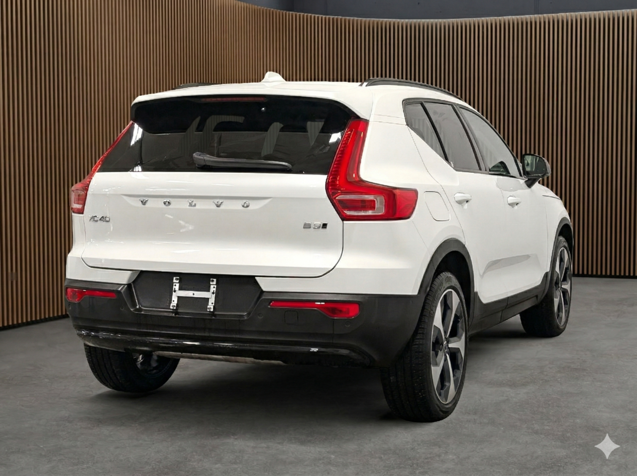 Image 3 Volvo XC40 B5 - Plus 2025
